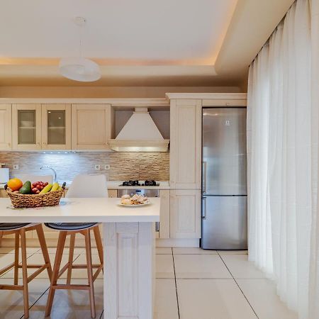 Aura Elegant Apartment Near Garitsa Bay Análipsis المظهر الخارجي الصورة