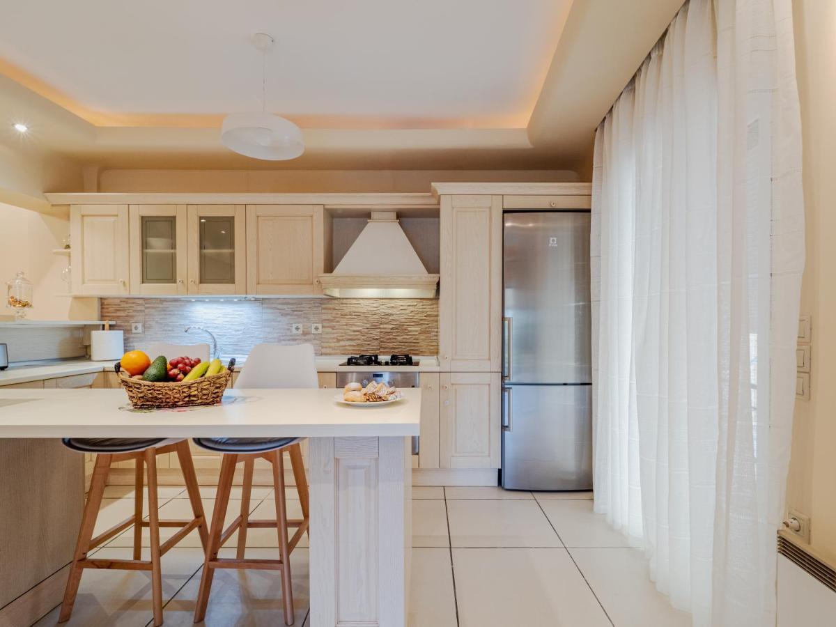 Aura Elegant Apartment Near Garitsa Bay Análipsis المظهر الخارجي الصورة