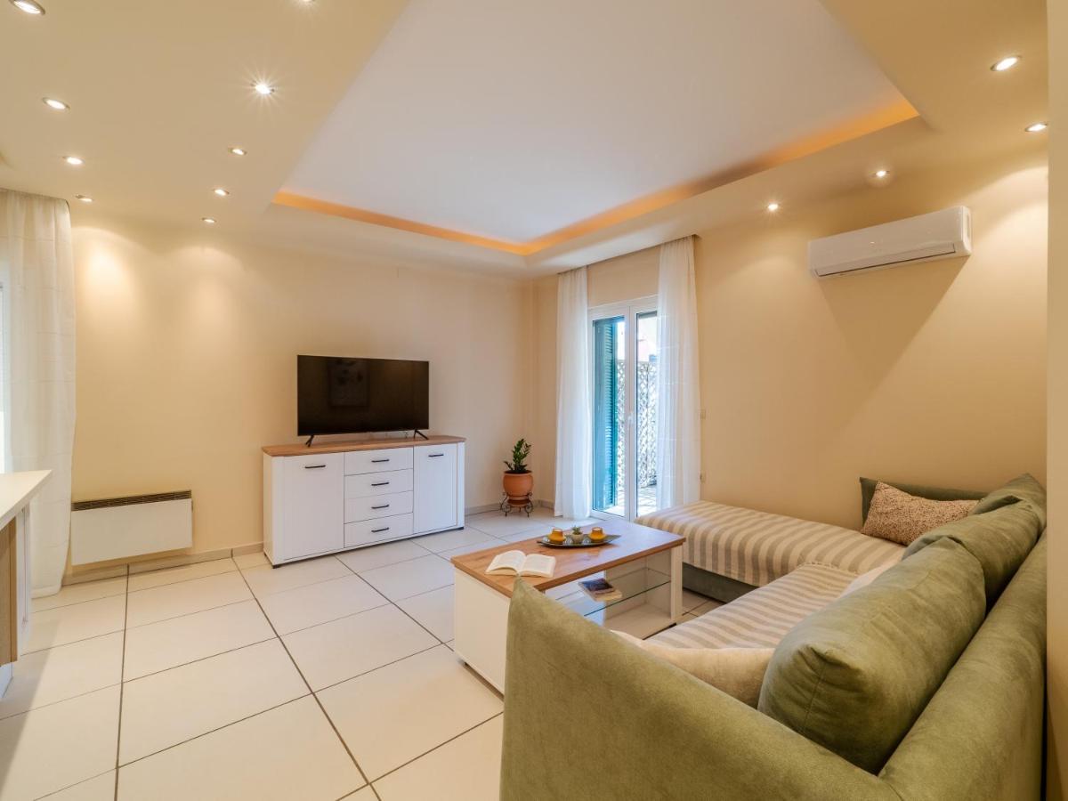 Aura Elegant Apartment Near Garitsa Bay Análipsis المظهر الخارجي الصورة